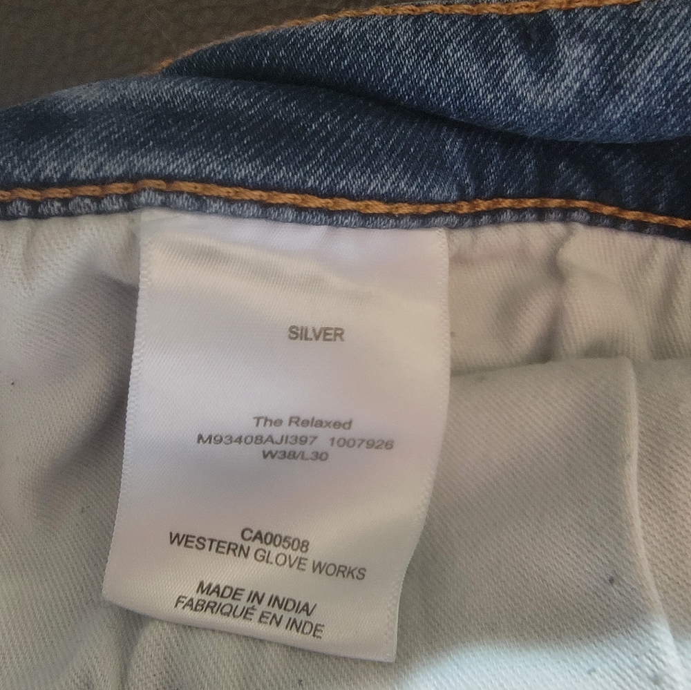 Silver Jeans - Picture 4 of 5